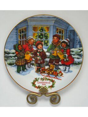 Vintage Avon Christmas Decorative Plate Perfect Harmony 1991 22K Gold Trim